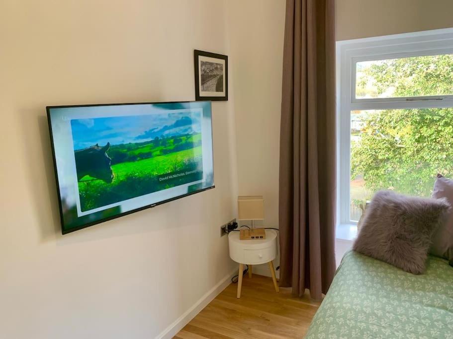 Renovated Miner'S Cottage - Family & Dog Friendly Abertillery Exterior foto